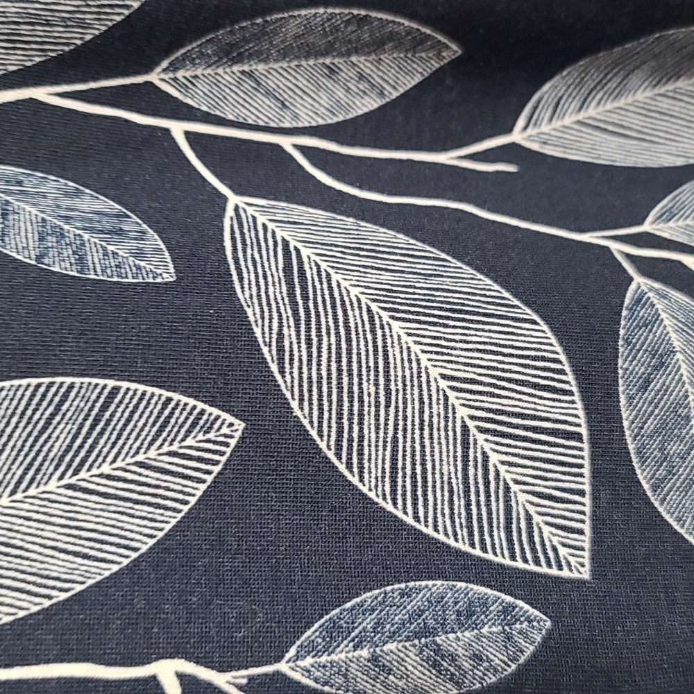 LuLaRoe Simply Comfortable Woms Shirt Tunic Navy W/ White Leaves High Low Hem 2X - Picture 2 of 7